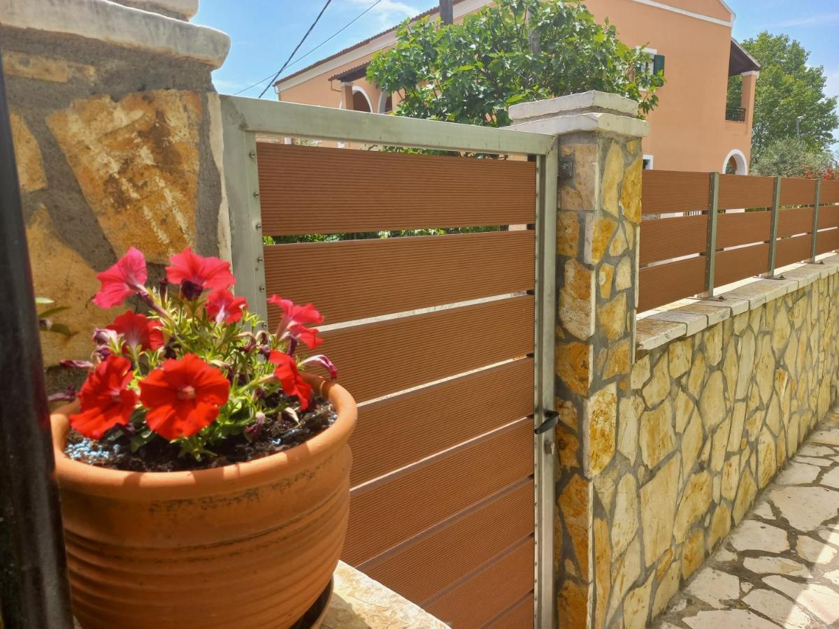 Villa Tina Country Beach Apartments Acharavi  Habitación foto