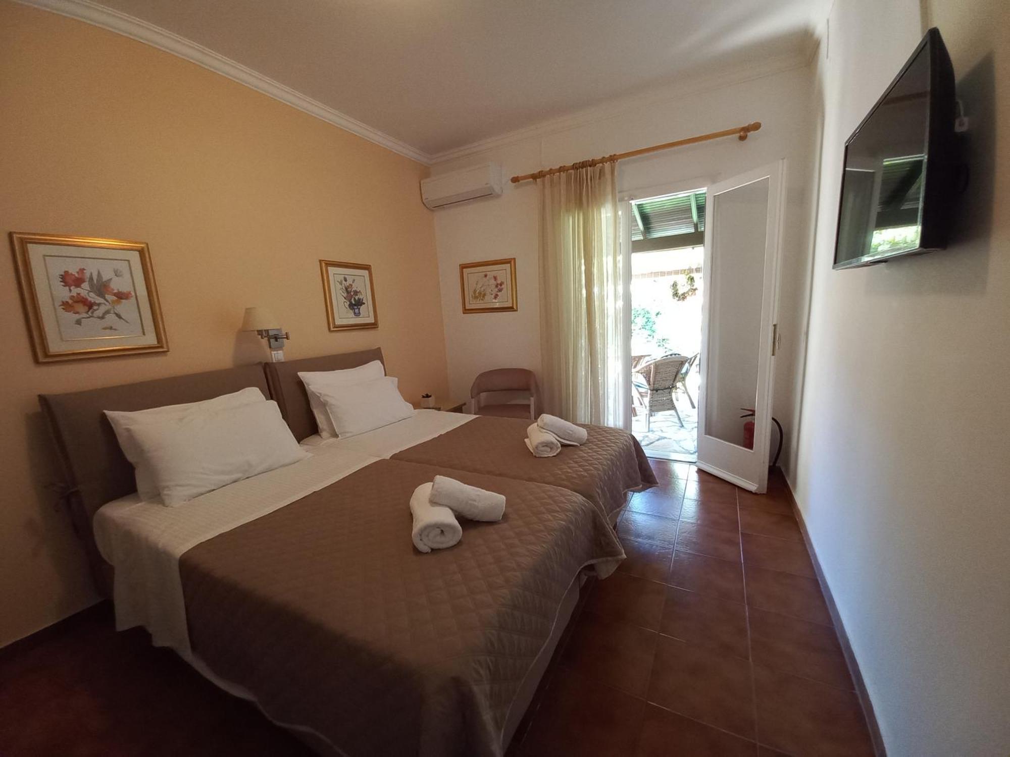 Villa Tina Country Beach Apartments Acharavi  Habitación foto